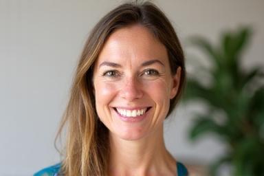 Hoofddocente van Vlechtwerk Yoga yoga studio in Tilburg